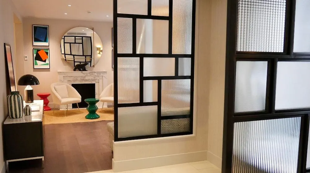 Hotel Moderniste 4*