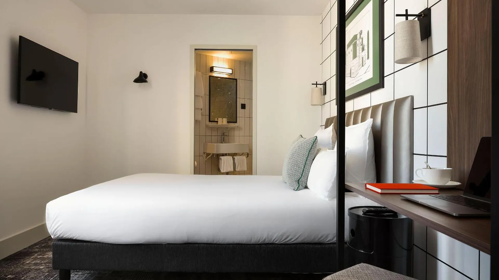 Hotel Moderniste 4*