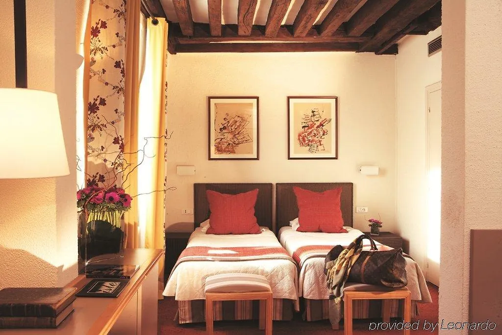 Otel Moderniste