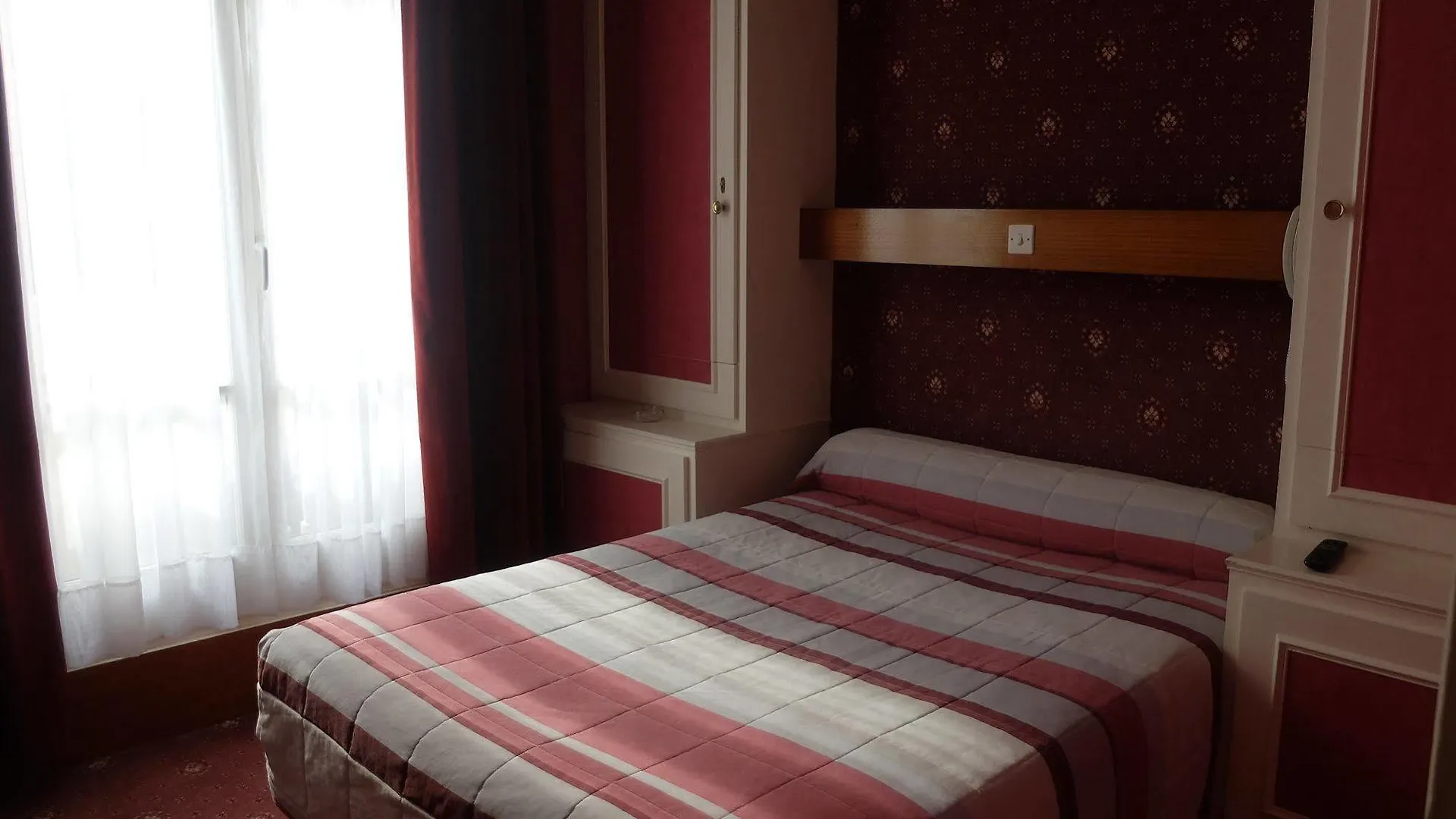 Hotel Moderniste 4*
